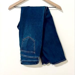 Bootcut old navy jeans, high rise size 4